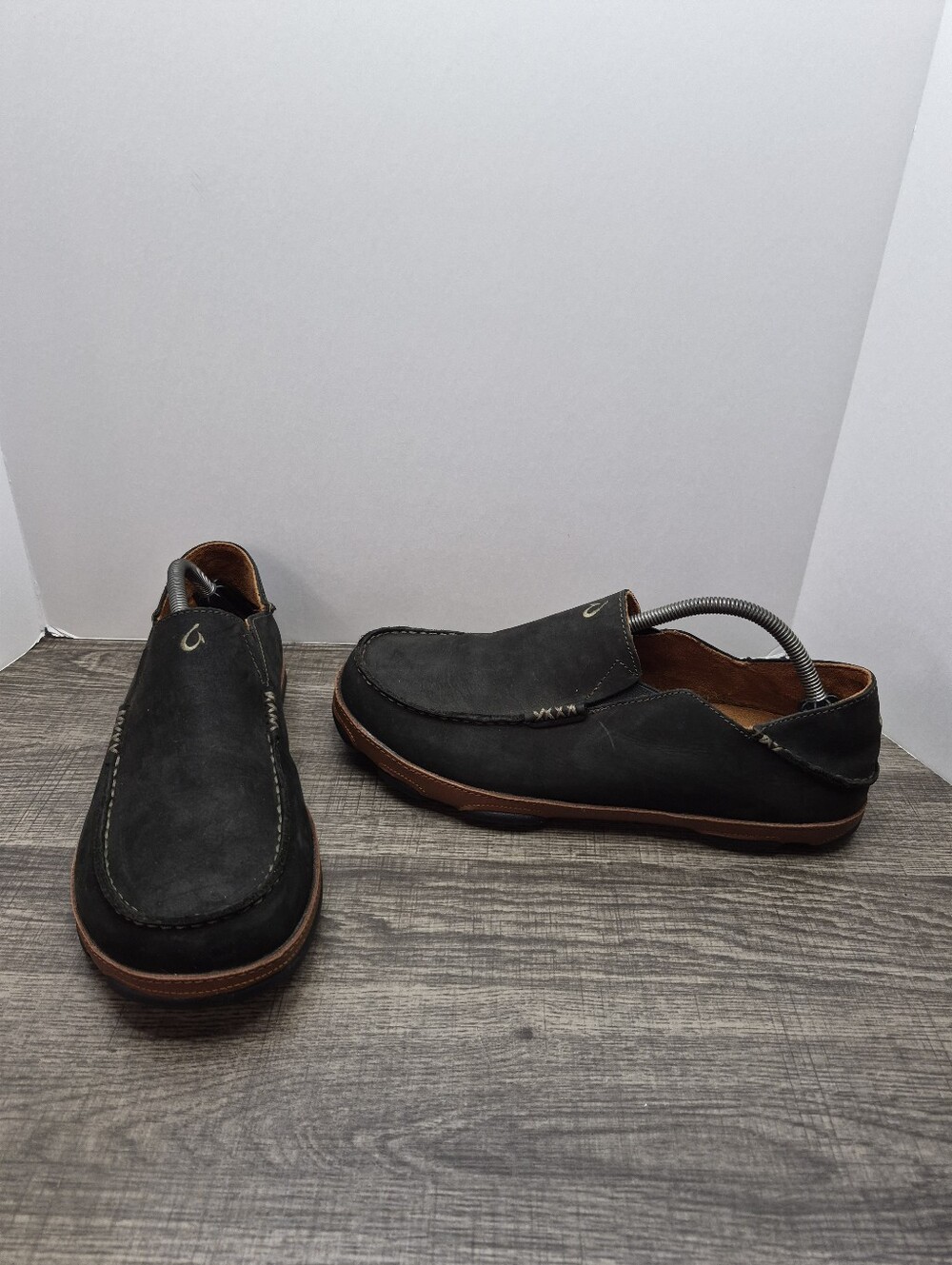 OluKai Moloa Slip On Loafers Shoes Black Leather Drop Heel Casual Mens 10.5